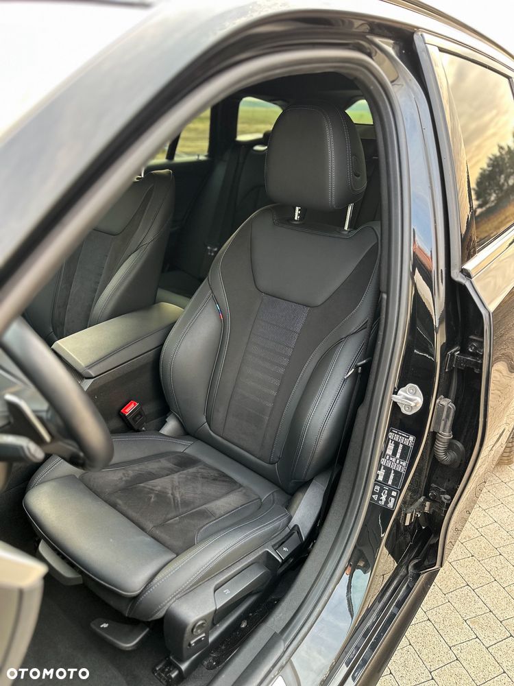 BMW Seria 3 320d xDrive M Sport - 31