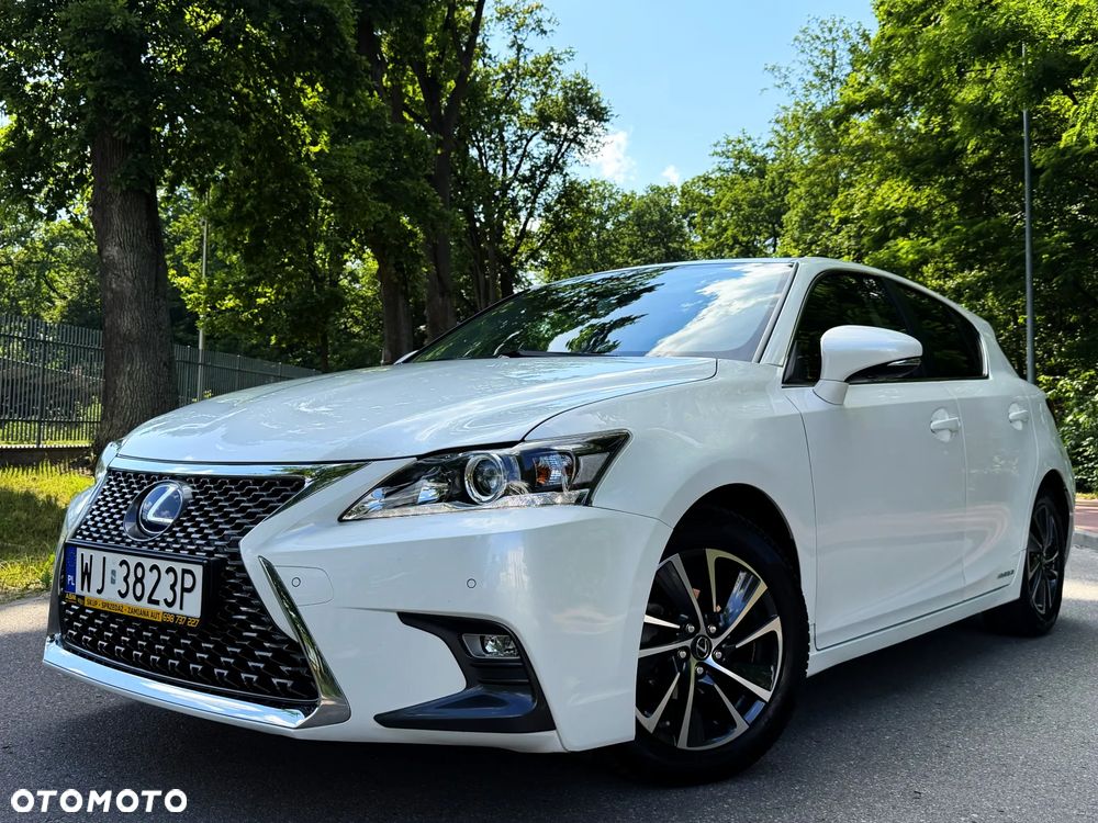 Lexus CT 200h Elite - 2