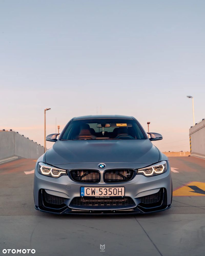 BMW M3 CS DKG - 4