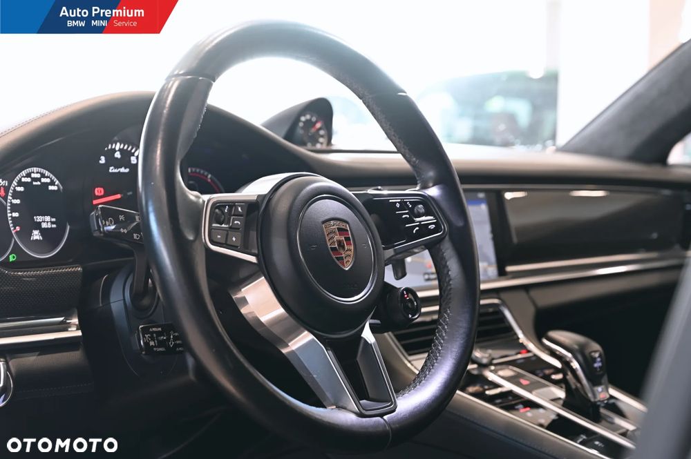 Porsche Panamera Turbo - 7