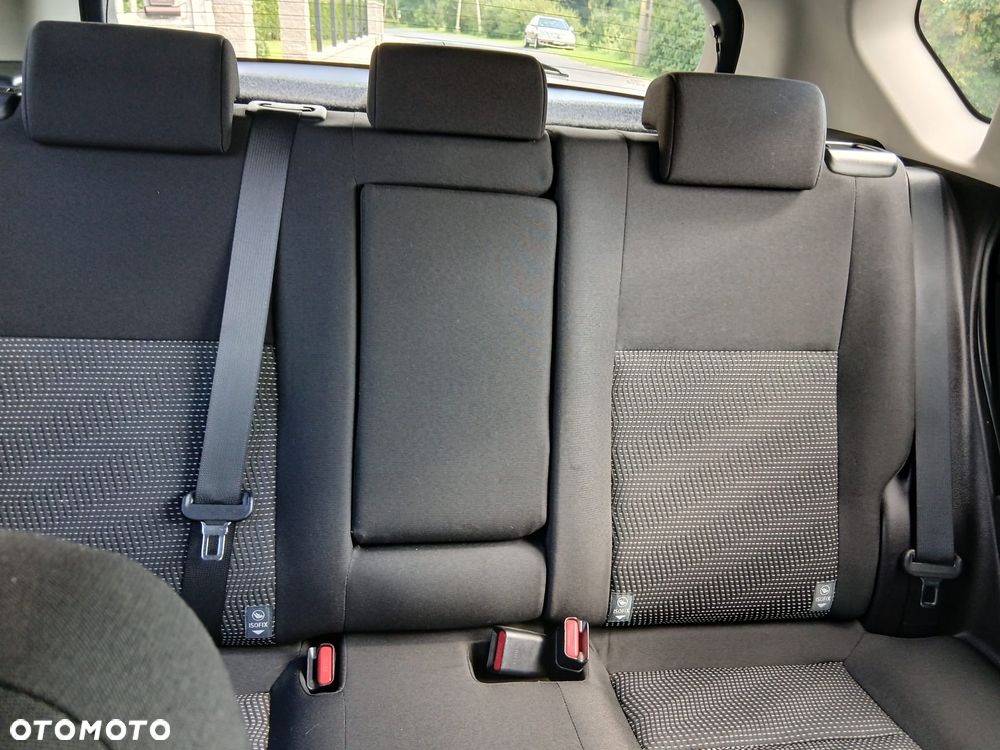 Toyota Auris 1.8 HSD Prestige - 20