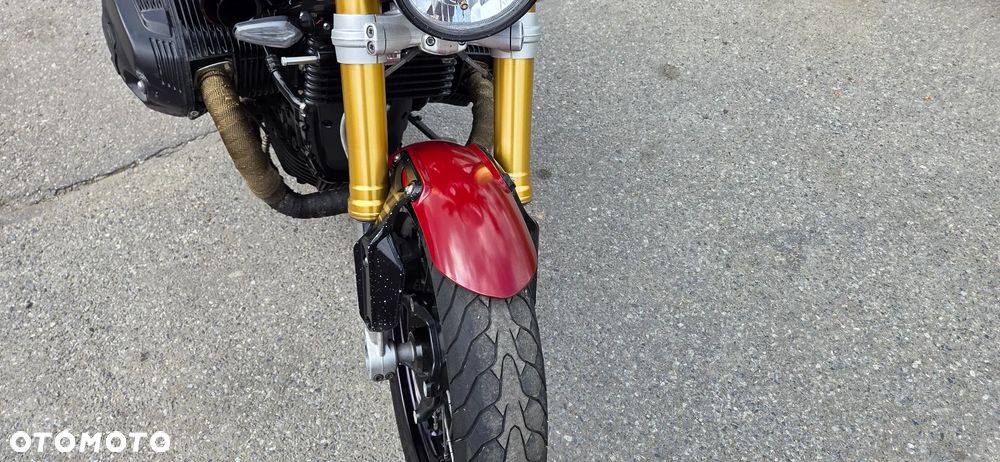 BMW R - 26