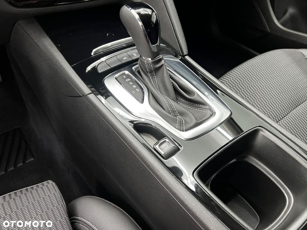 Opel Insignia - 33