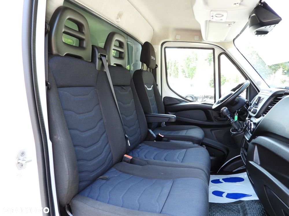 Iveco DAILY 35S18 PLANDEKA 10 PALET WEBASTO TEMPOMAT LEDY PNEUMATYKA KLIMATYZACJA  180KM - 39