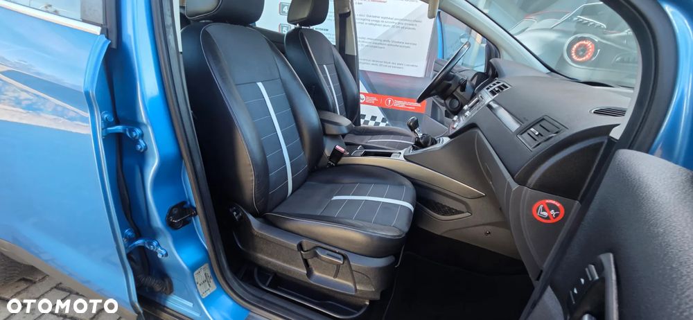 Ford Kuga 2.0 TDCi 2x4 Titanium - 33