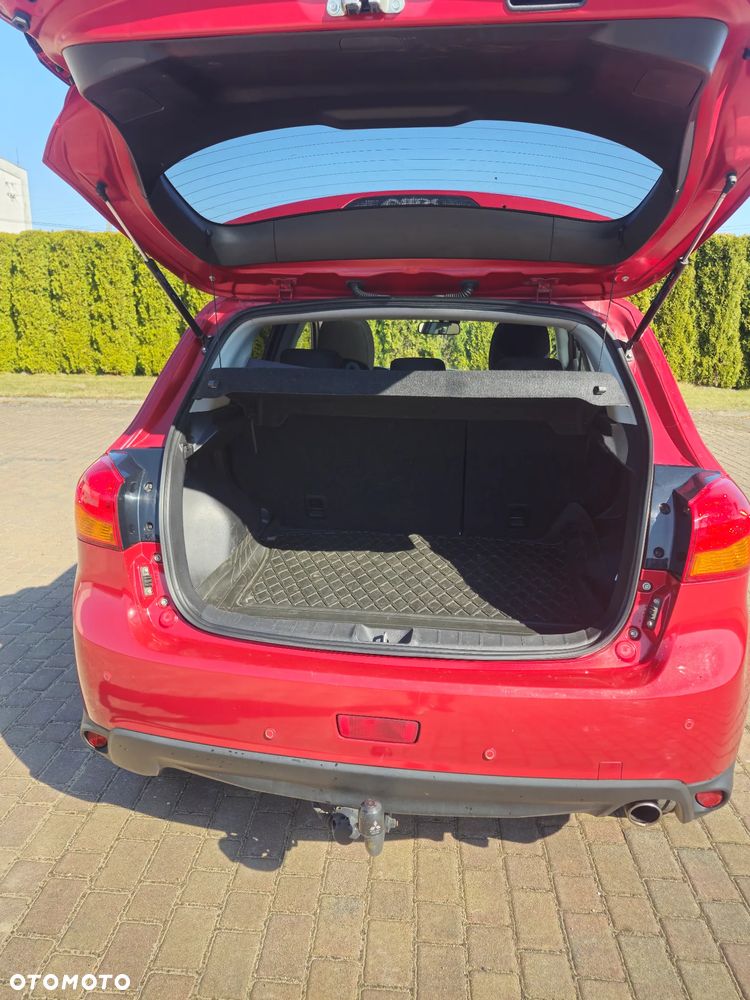 Mitsubishi ASX - 10