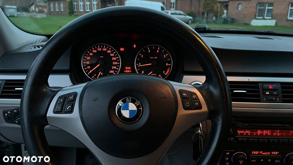 BMW Seria 3 - 10