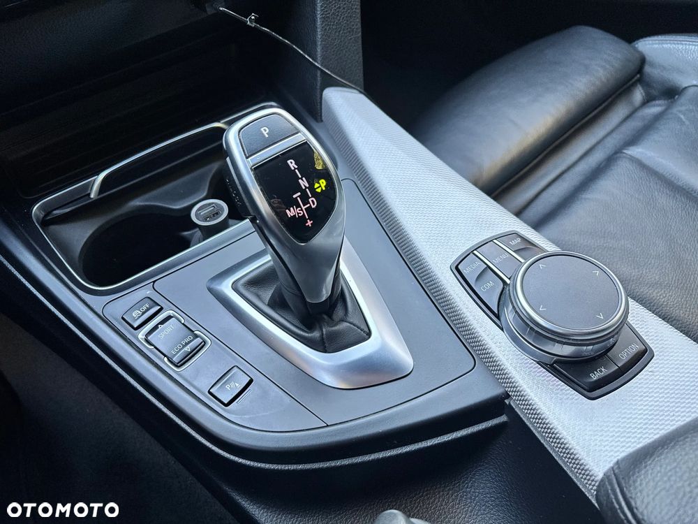 BMW Seria 3 - 16
