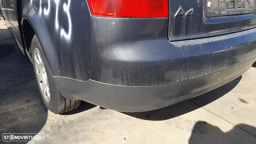 Pára-choques trás AUDI A4 (8E2, B6) - 2
