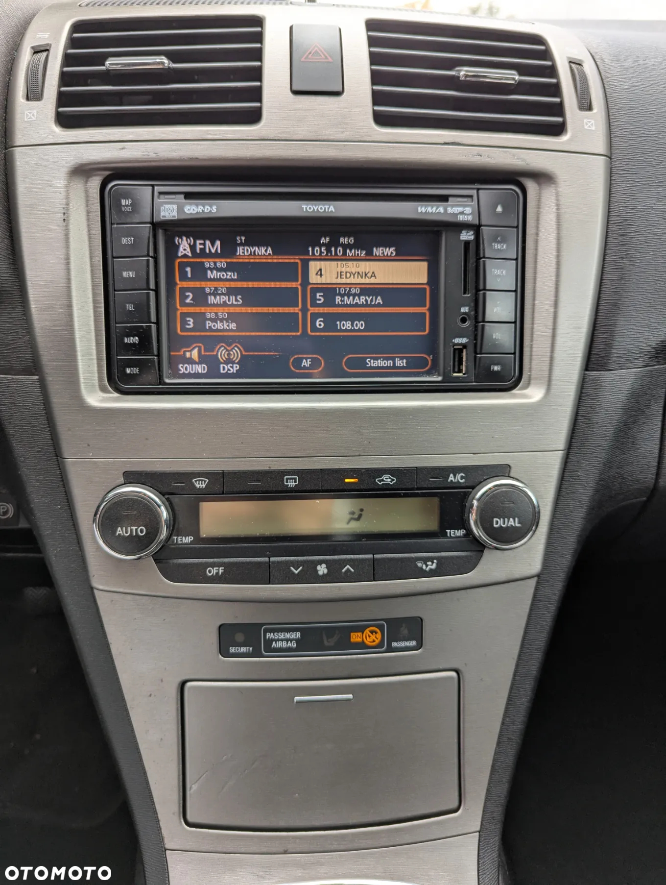 Toyota Avensis - 16