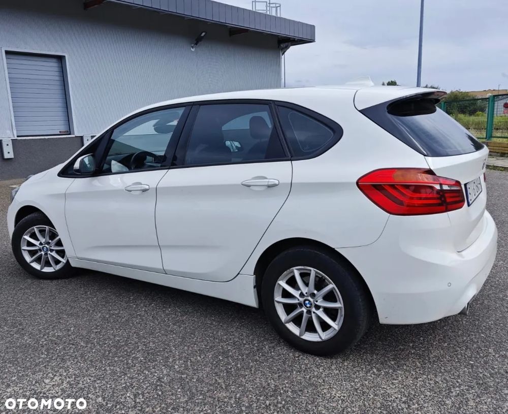 BMW Seria 2 218i - 4