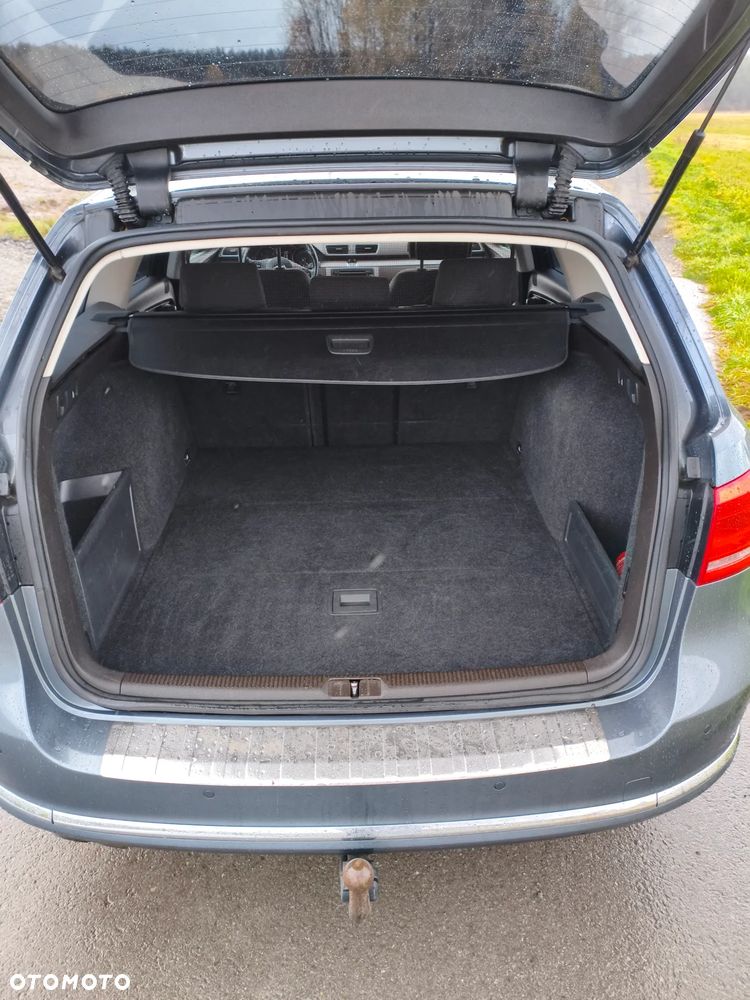 Volkswagen Passat - 17