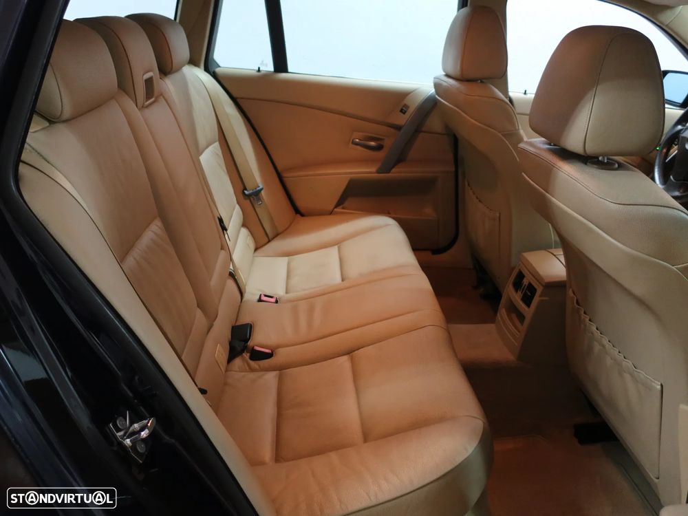 BMW 525 dA Touring - 22