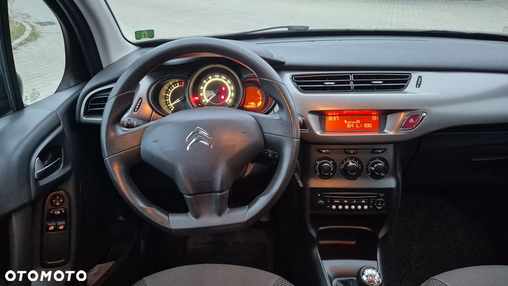 Citroën C3 Pure Tech (VTi) 82 Exclusive - 22