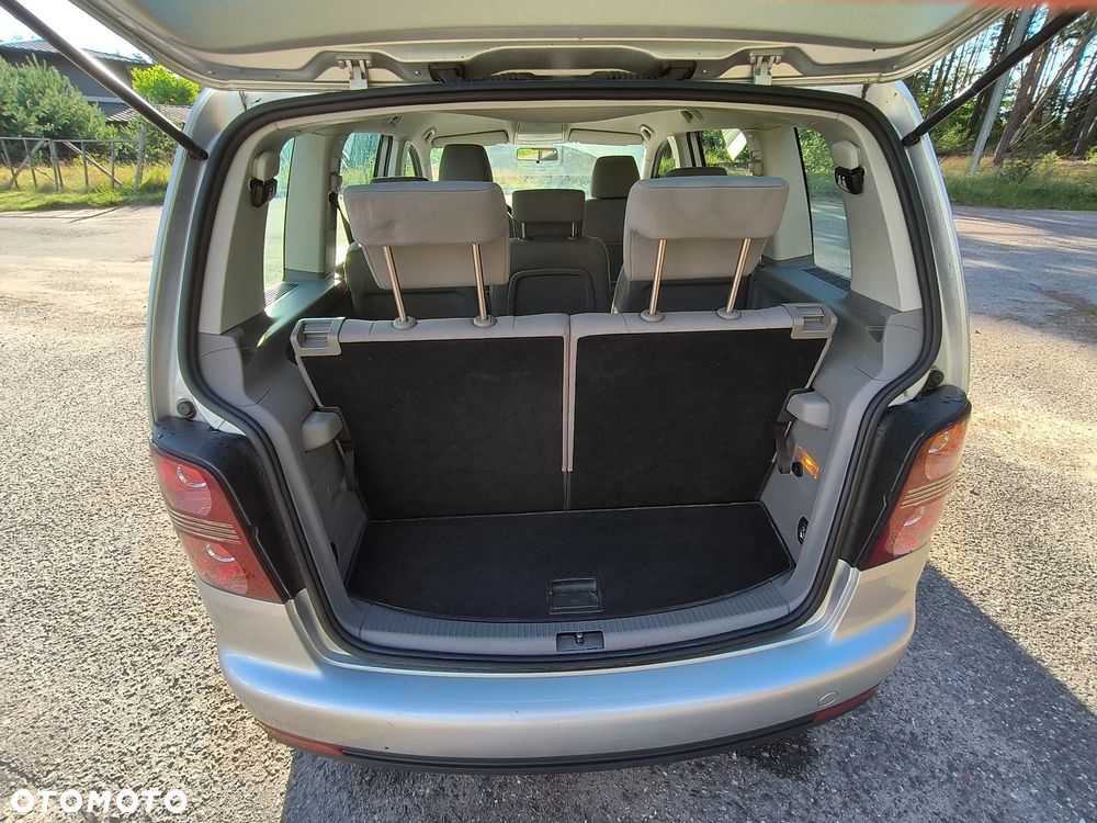 Volkswagen Touran 1.6 Trendline - 8