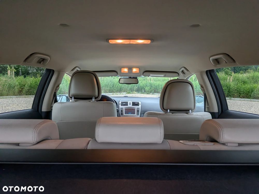 Toyota Avensis 2.0 Prestige EU5 MS - 13