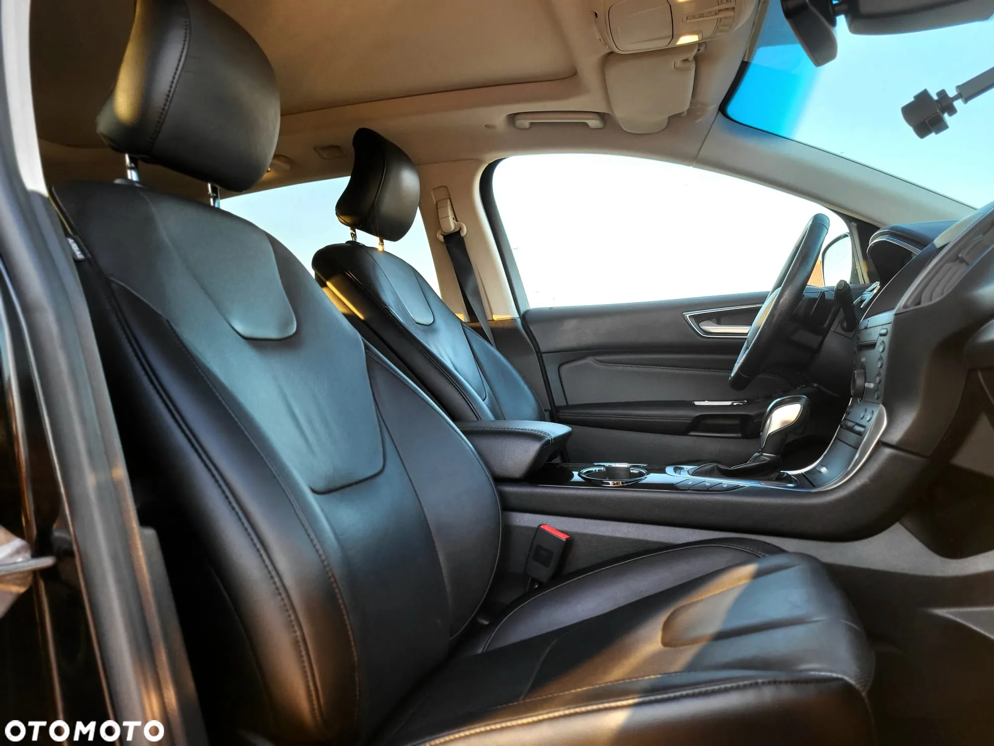 Ford Edge 2.0 TDCi Twin-Turbo 4WD Titanium - 26