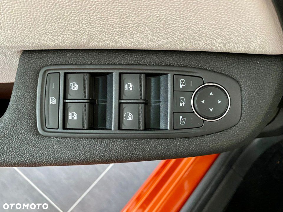 Renault Clio - 16