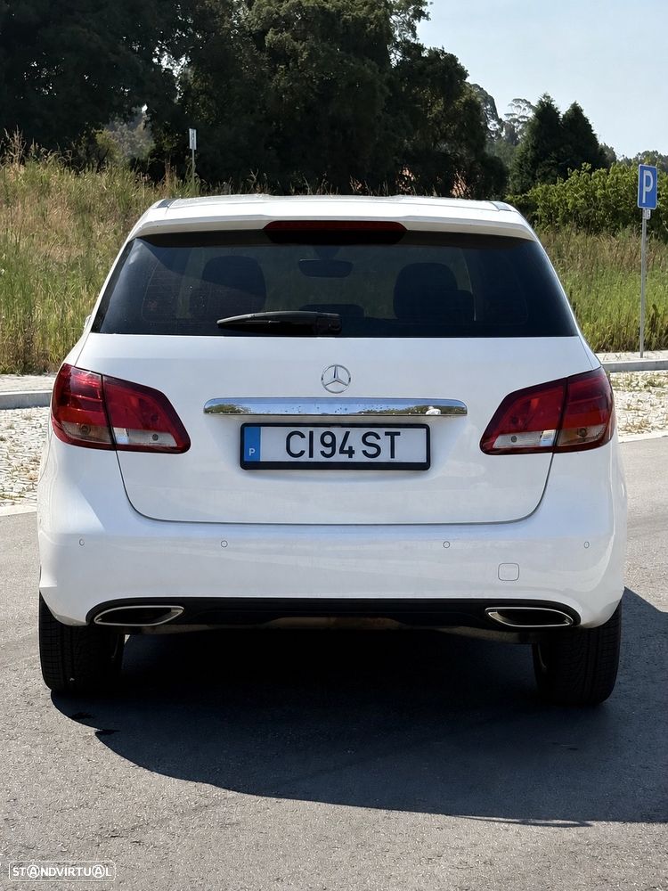 Mercedes-Benz B 220 - 4