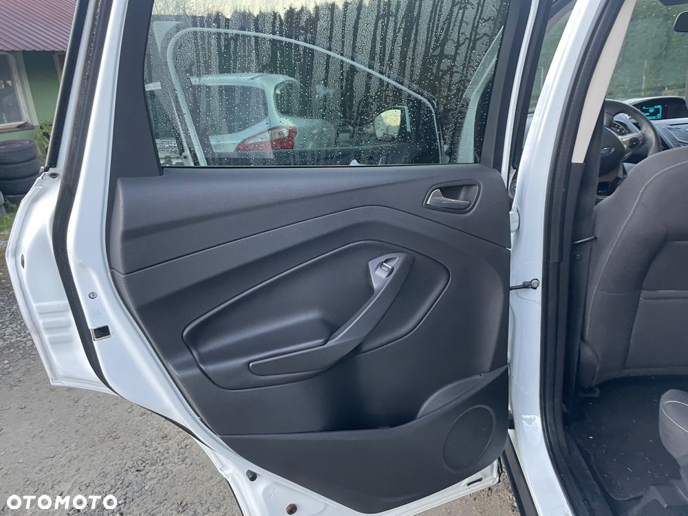 Ford Kuga 2.0 TDCi 4x4 Trend - 12