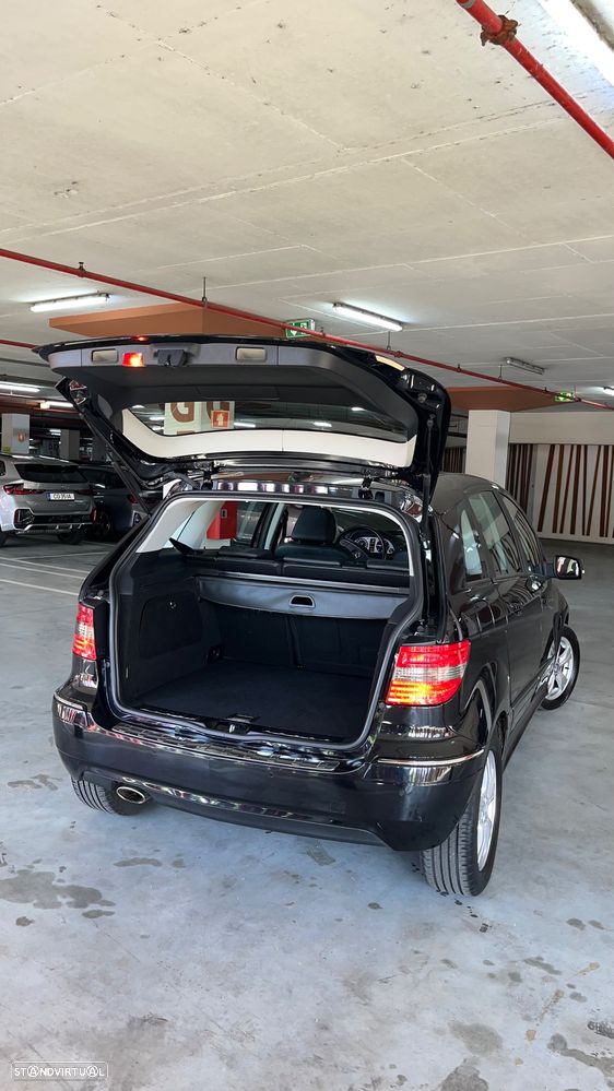 Mercedes-Benz B 180 CDI - 28