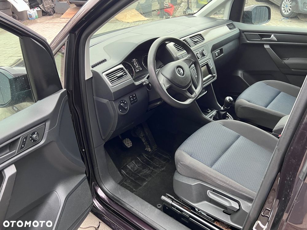 Volkswagen Caddy Maxi 2.0 TDI Trendline Mixt - 24