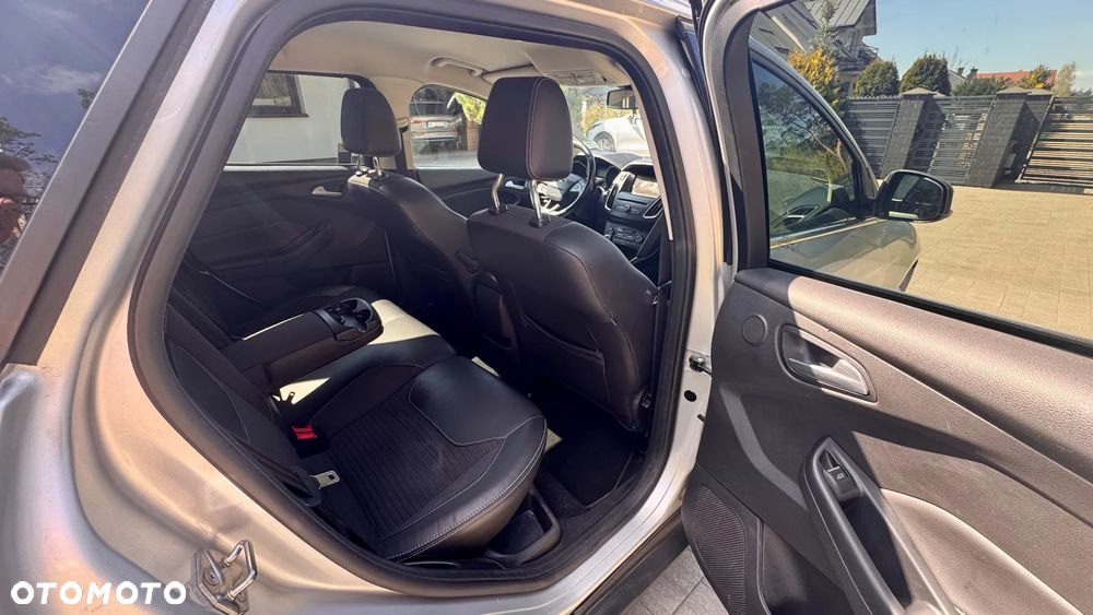 Ford Focus 1.5 EcoBoost Titanium ASS - 10