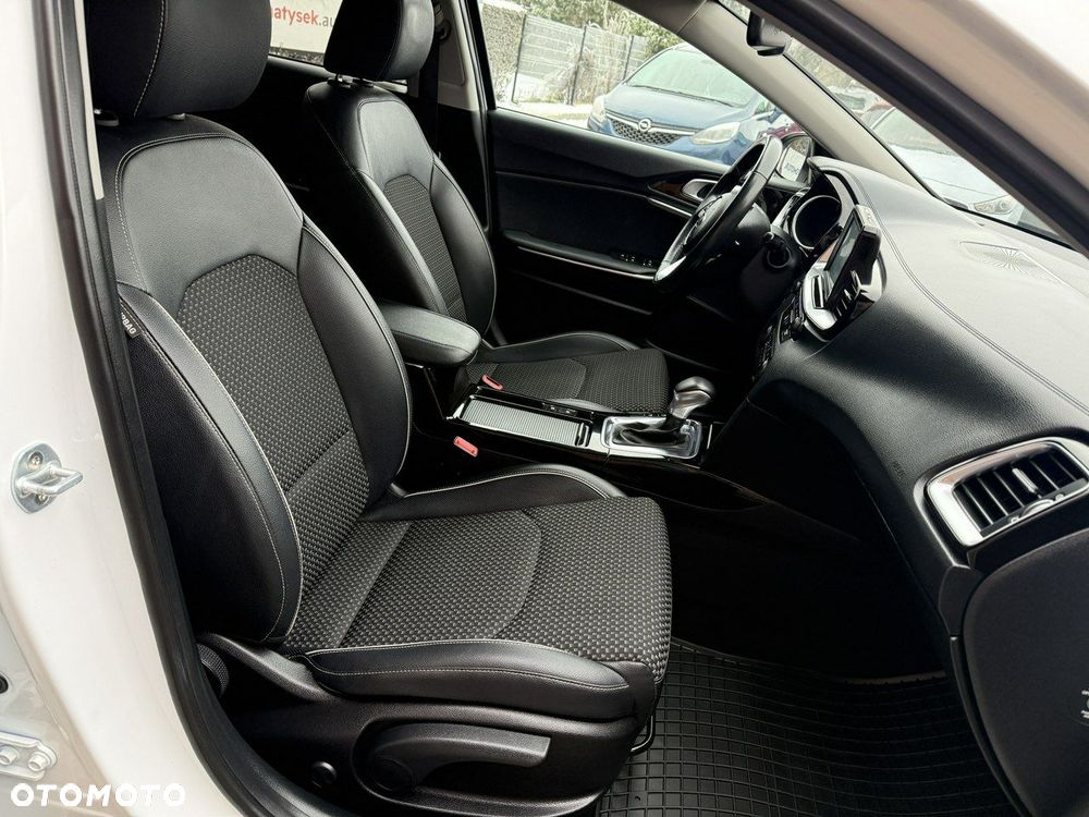 Kia Ceed 1.4 T-GDI L Business Line Plus DCT - 25