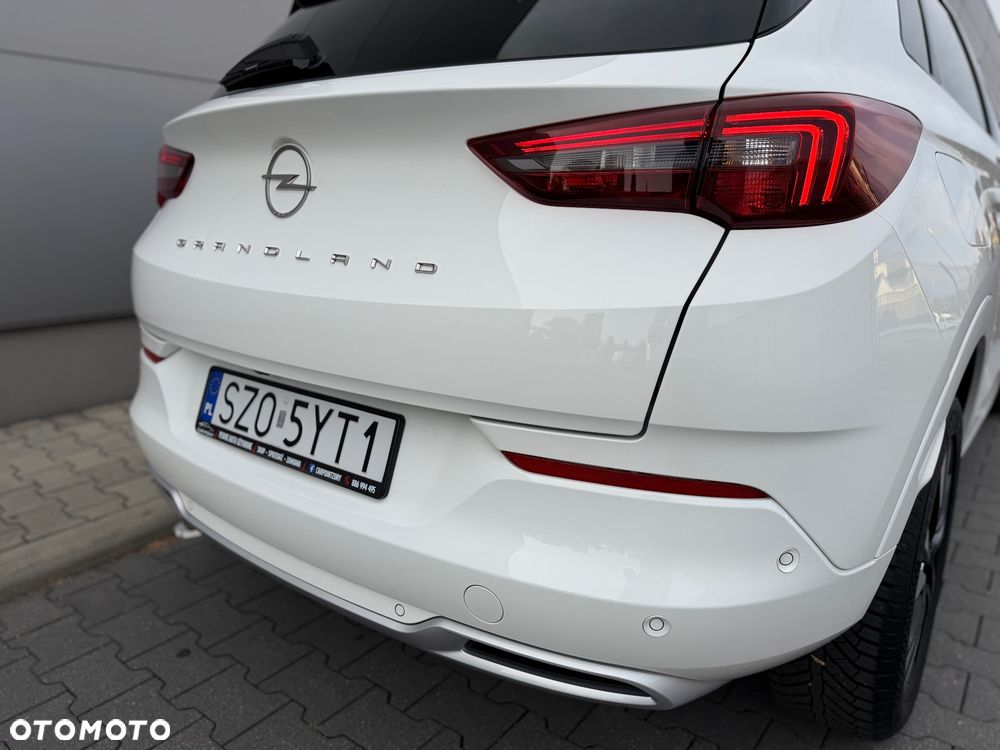 Opel Grandland 1.2 T Business Elegance S&S - 25