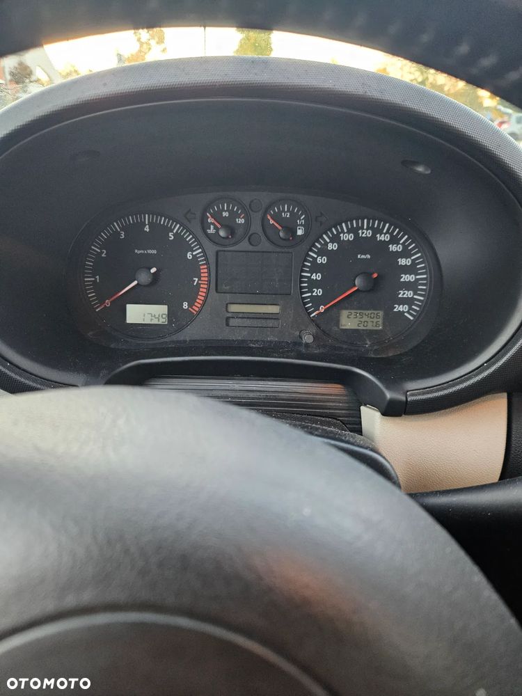 Seat Toledo 1.8 Signo - 7