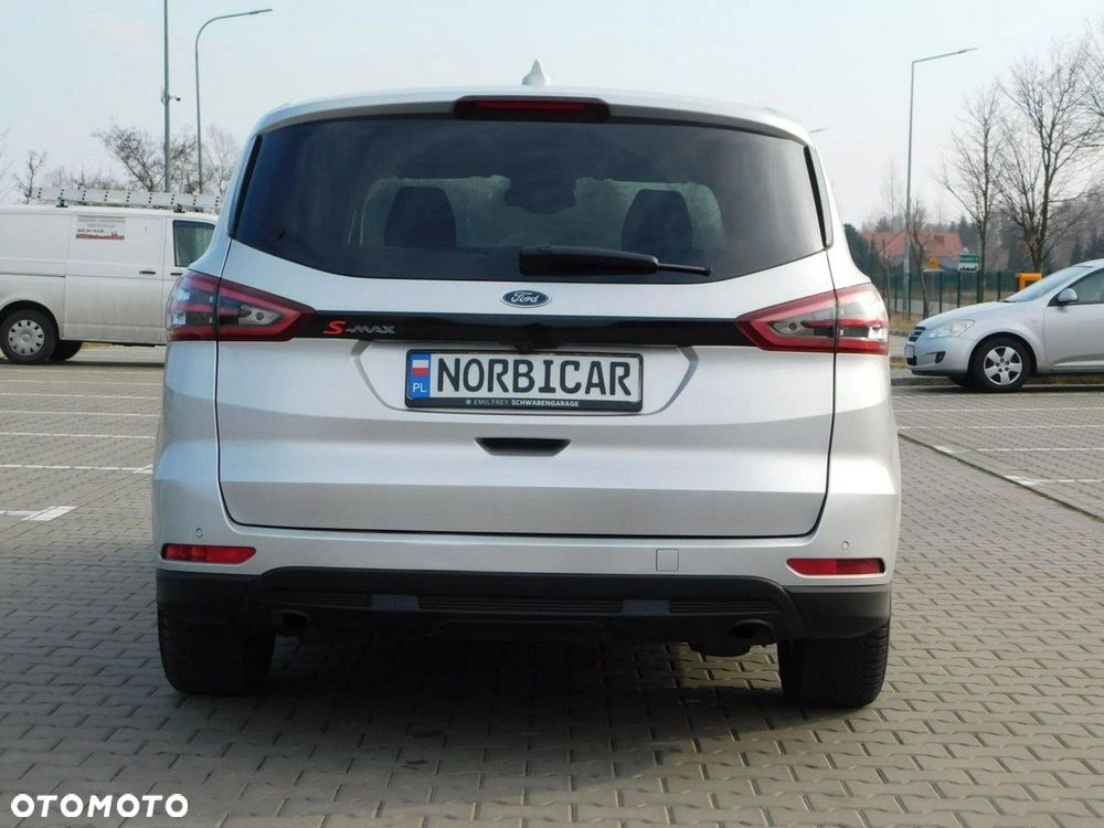 Ford S-Max - 33