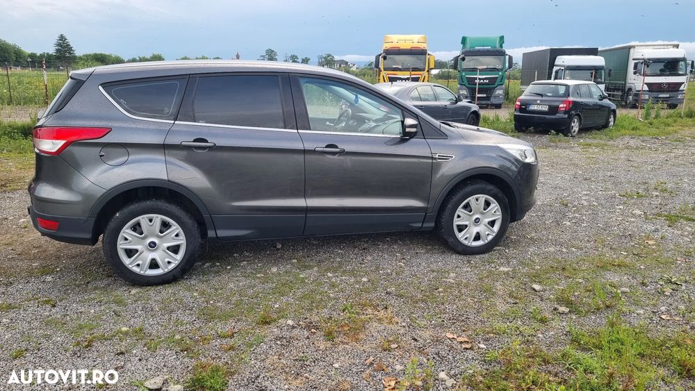 Ford Kuga 2.0 TDCi 4WD Powershift Titanium - 11