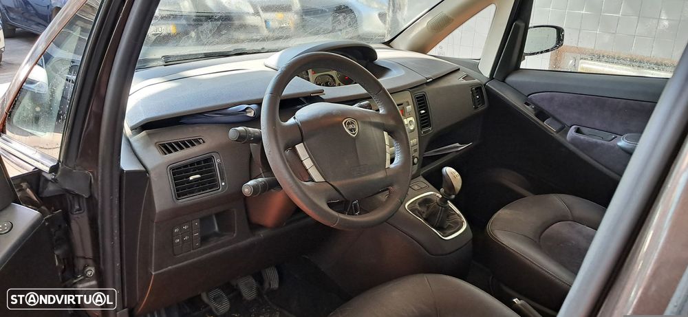 Lancia Musa 1.6 16V M-jet Platino - 5