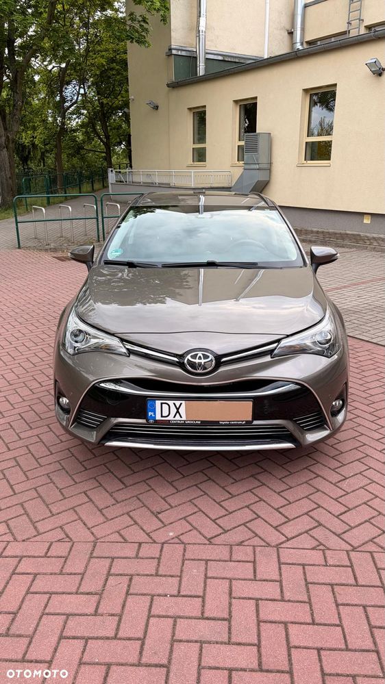 Toyota Avensis 1.8 Selection MS - 15
