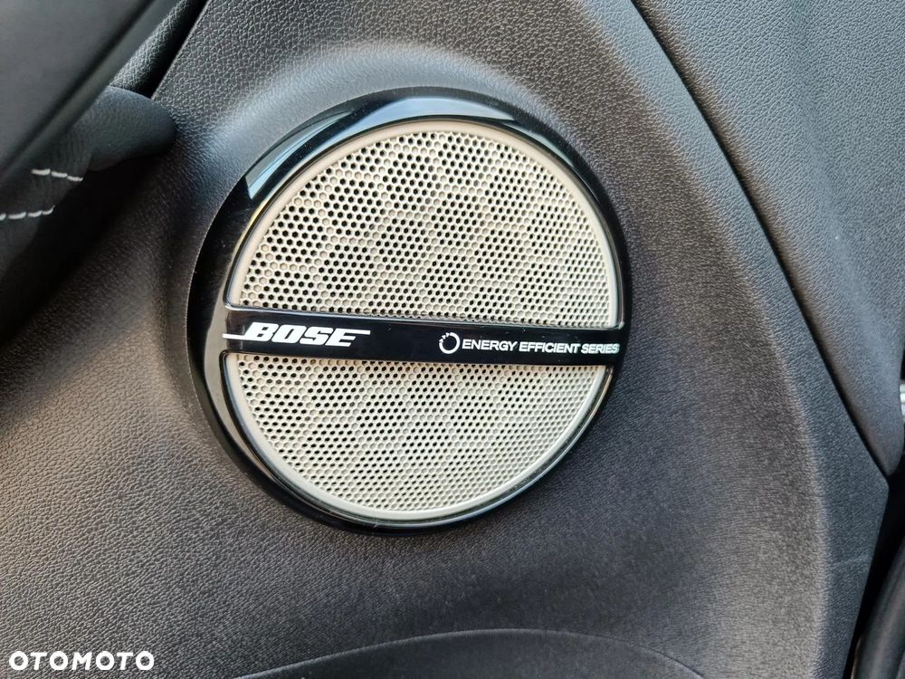 Renault Megane ENERGY TCe 130 BOSE EDITION - 36