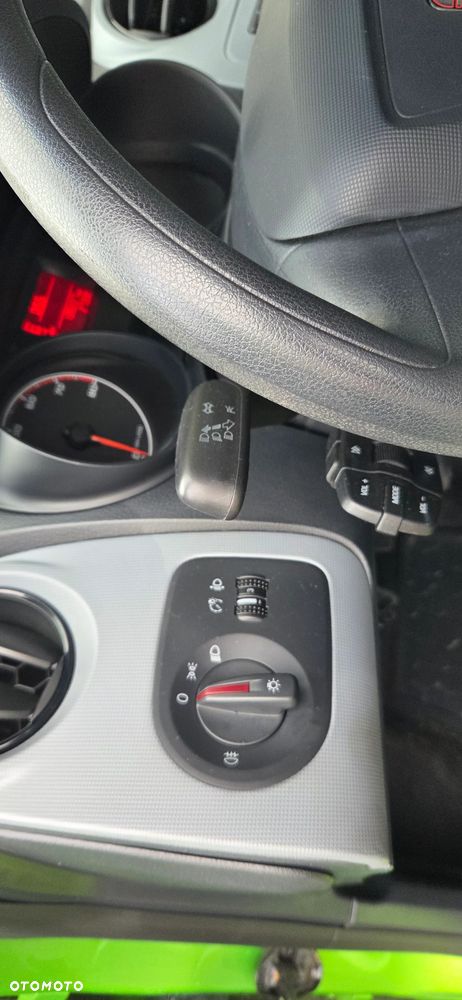 Seat Ibiza 1.4 16V Reference - 13