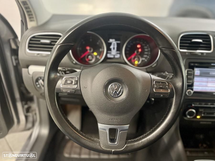 VW Golf 1.6 TDi Highline - 8