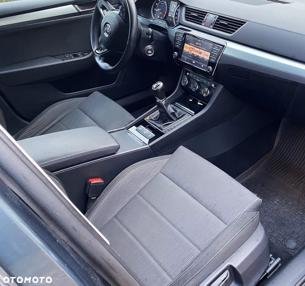 Skoda Superb 1.4 TSI ACT Style - 24
