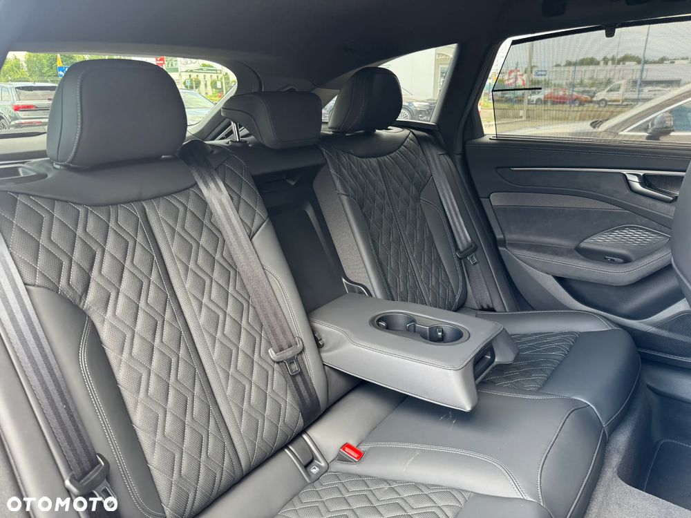Audi A6 Avant TFSI mHEV Quattro S tronic - 37