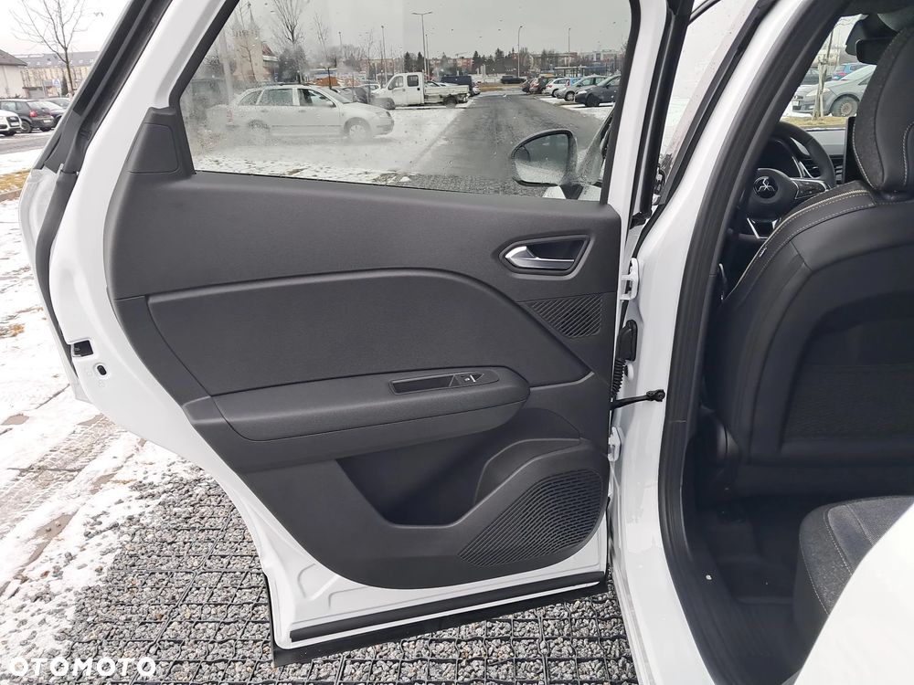 Mitsubishi Grandis - 24