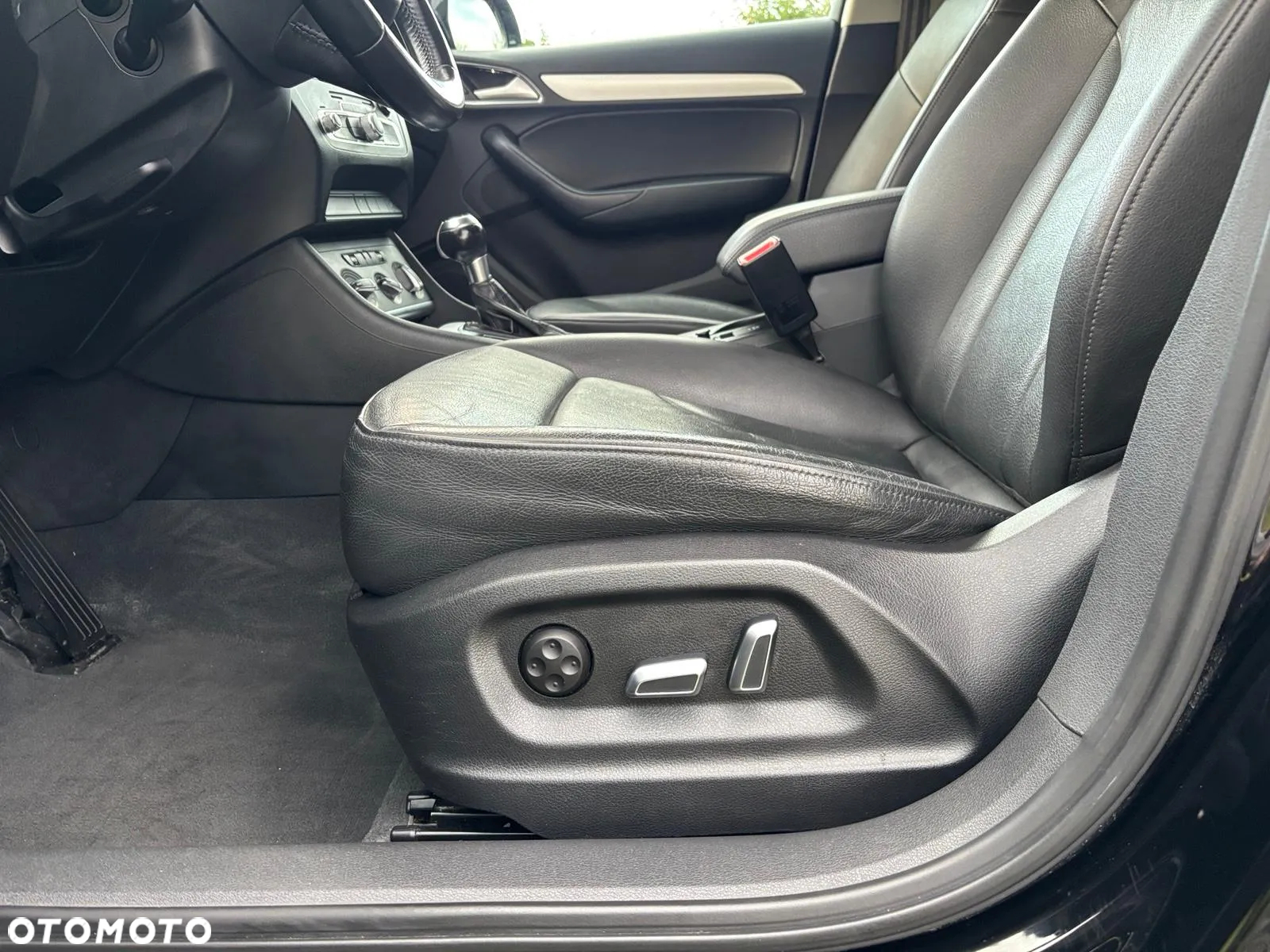 Audi Q3 2.0 TFSI quattro S tronic - 25