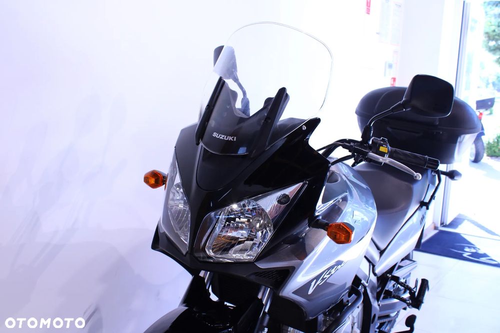 Suzuki DL - 12