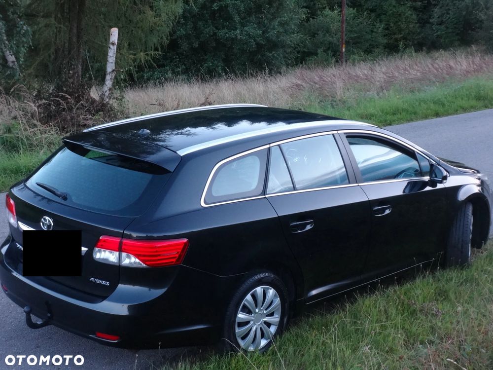 Toyota Avensis 2.0 D-4D Premium - 4