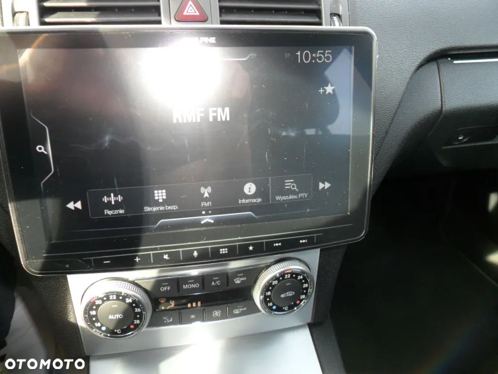 Mercedes-Benz Klasa C 180 CGI Automatik BlueEFFICIENCY SPORT EDITION - 27