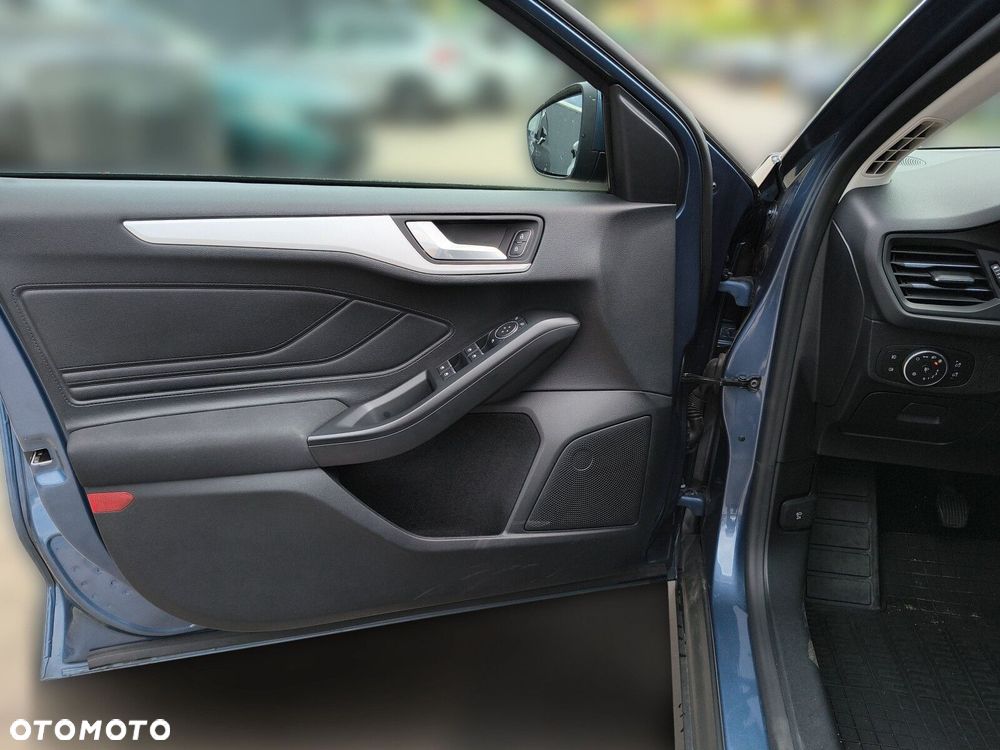 Ford Focus 1.0 EcoBoost Trend - 11