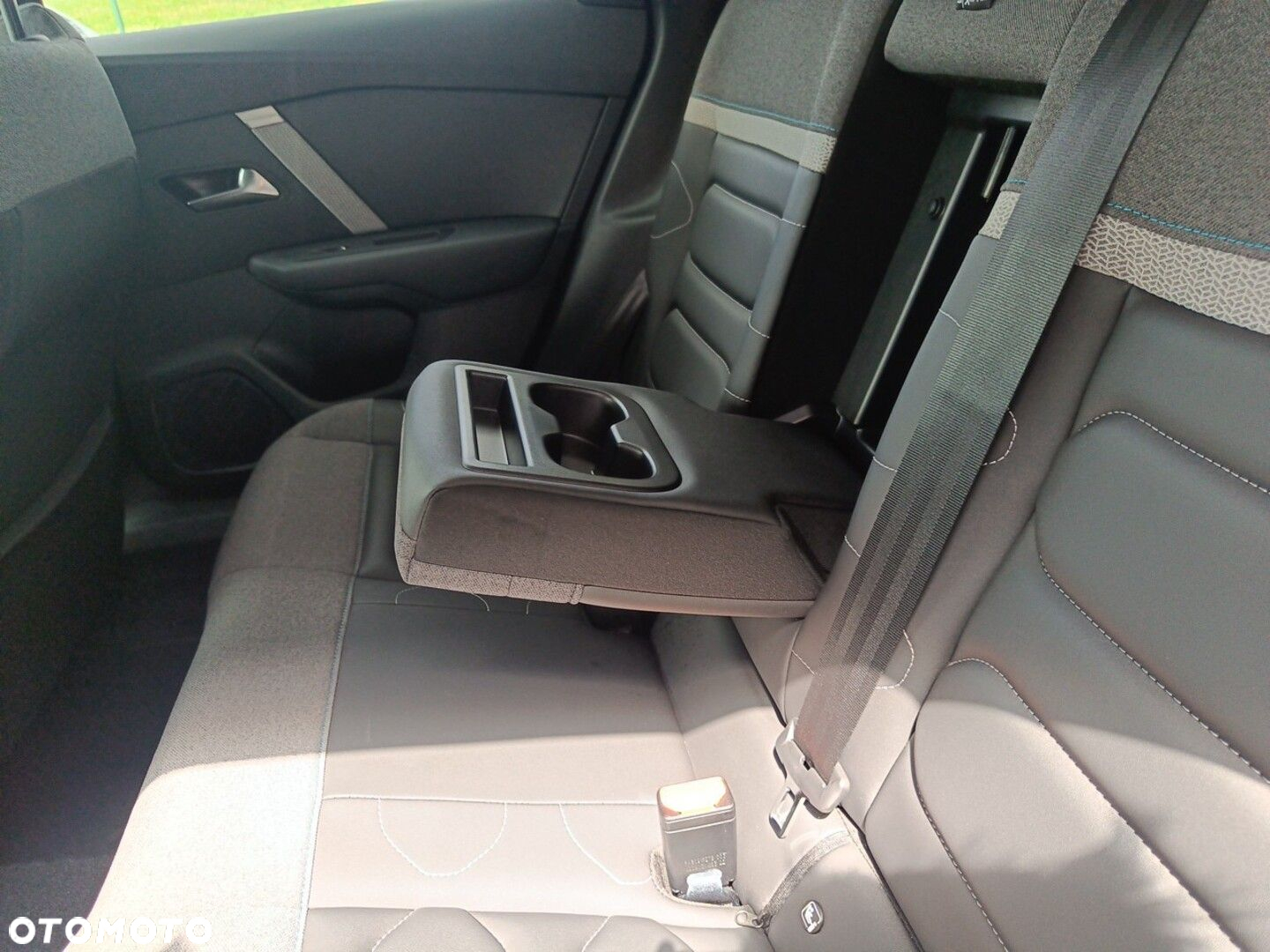 Citroën C4 1.2 PureTech Shine S&S EAT8 - 12
