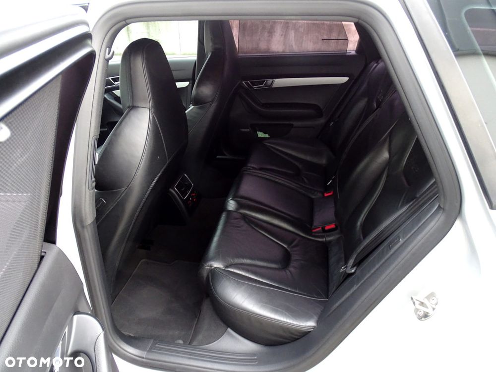 Audi S6 Avant Standard - 15