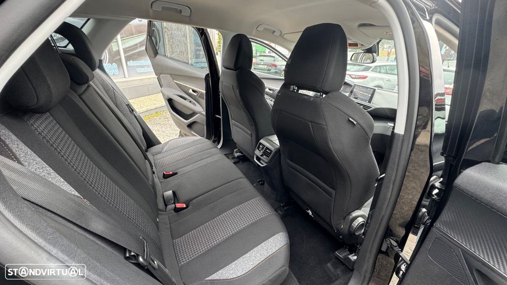 Peugeot 3008 1.5 BlueHDi Active Pack - 21