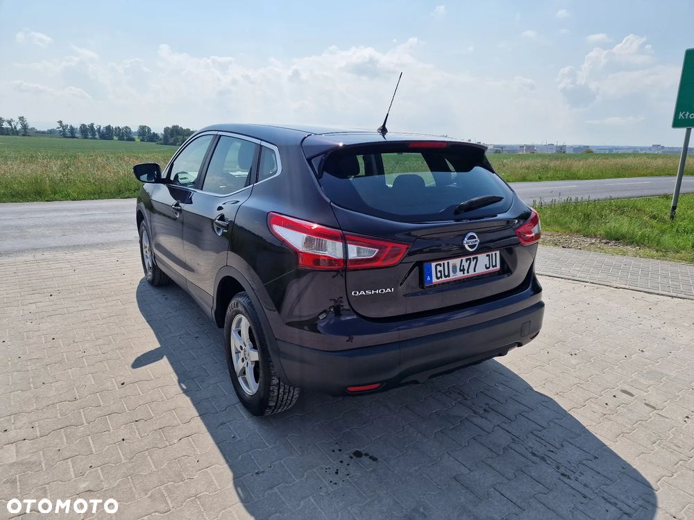 Nissan Qashqai 1.2 DIG-T N-Connecta EU6 - 13