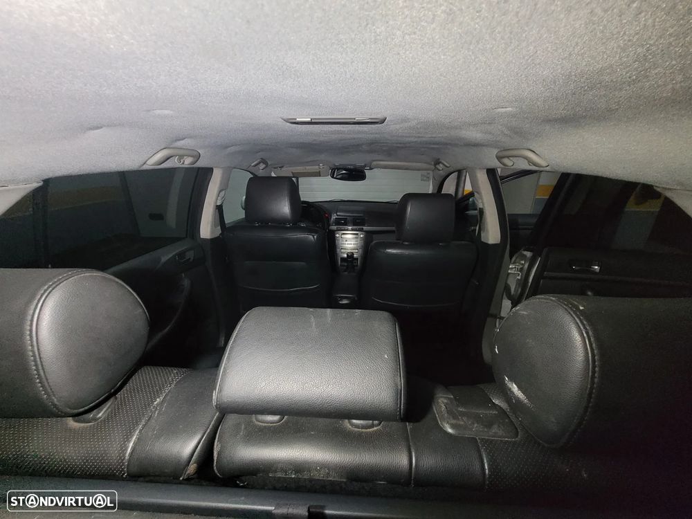 Toyota Avensis SW 2.2 D-4D Sol C/GPS - 10